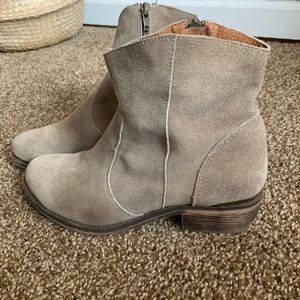 MTNG originals suede booties